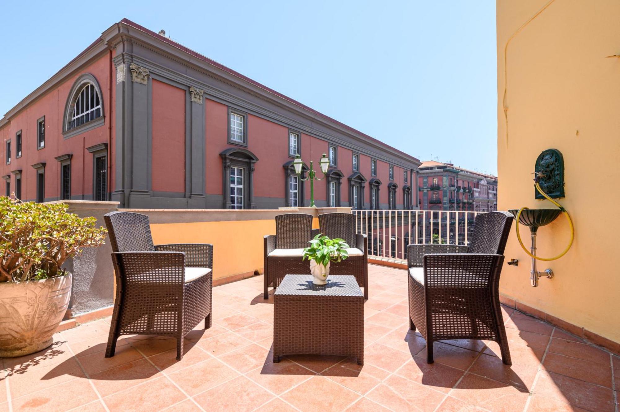 Into Mann Hotel Napoli Ngoại thất bức ảnh